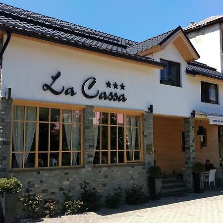 Pensiune Restaurant La Cassa Viseu de Sus Luaran gambar