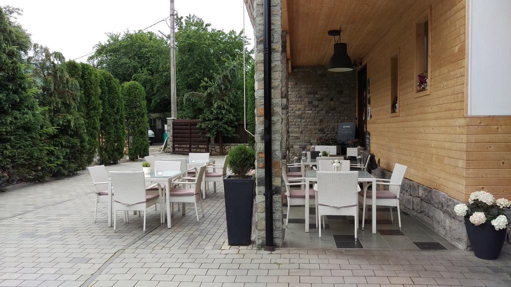 Pensiune Restaurant La Cassa Viseu de Sus Luaran gambar