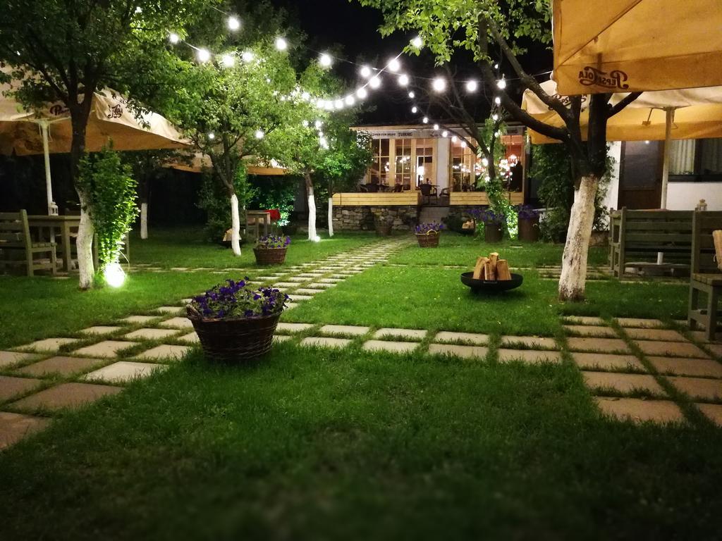 Pensiune Restaurant La Cassa Viseu de Sus Luaran gambar